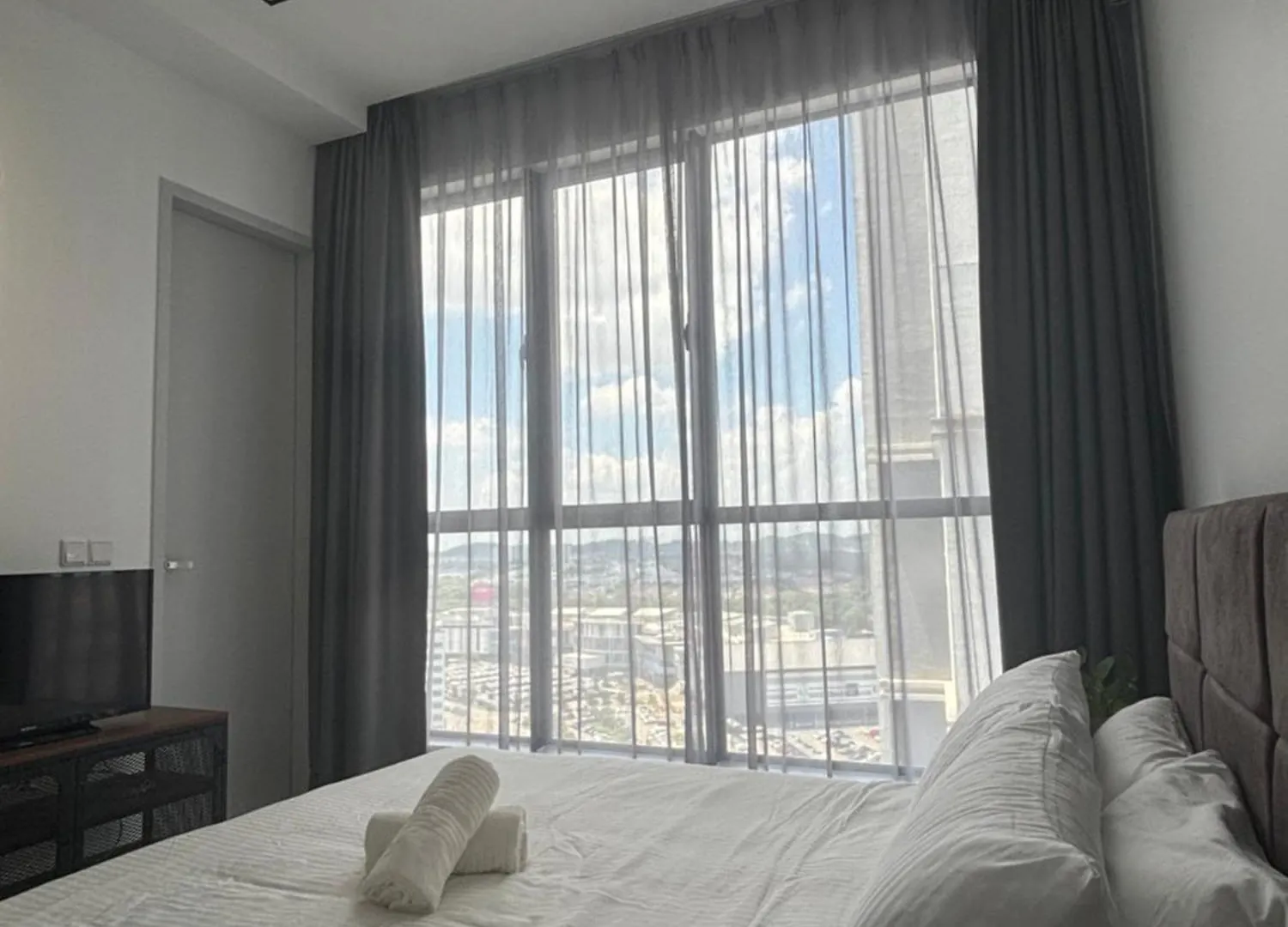 Skytrees Comfort Room With Simple Design Concept Johor Bahru