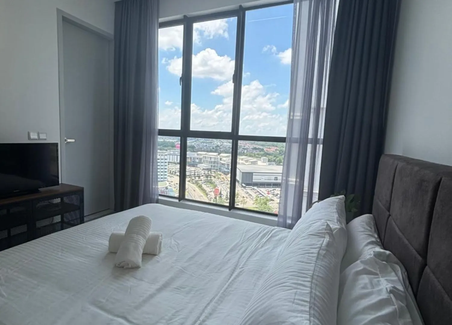 Skytrees Comfort Room With Simple Design Concept Johor Bahru 0*,  Malaysia